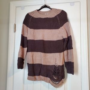 DISTRESSED SWEATER